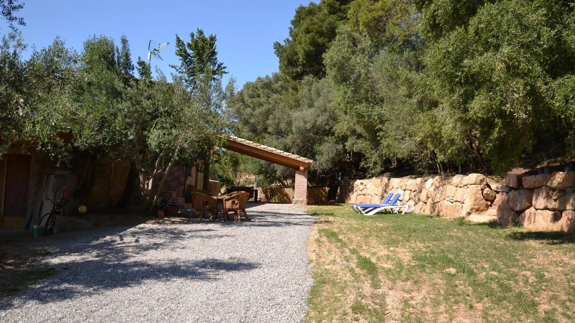Apartamento Tranquilo En Masia Cerca De La Playa En L'Estartit - Es-323-53