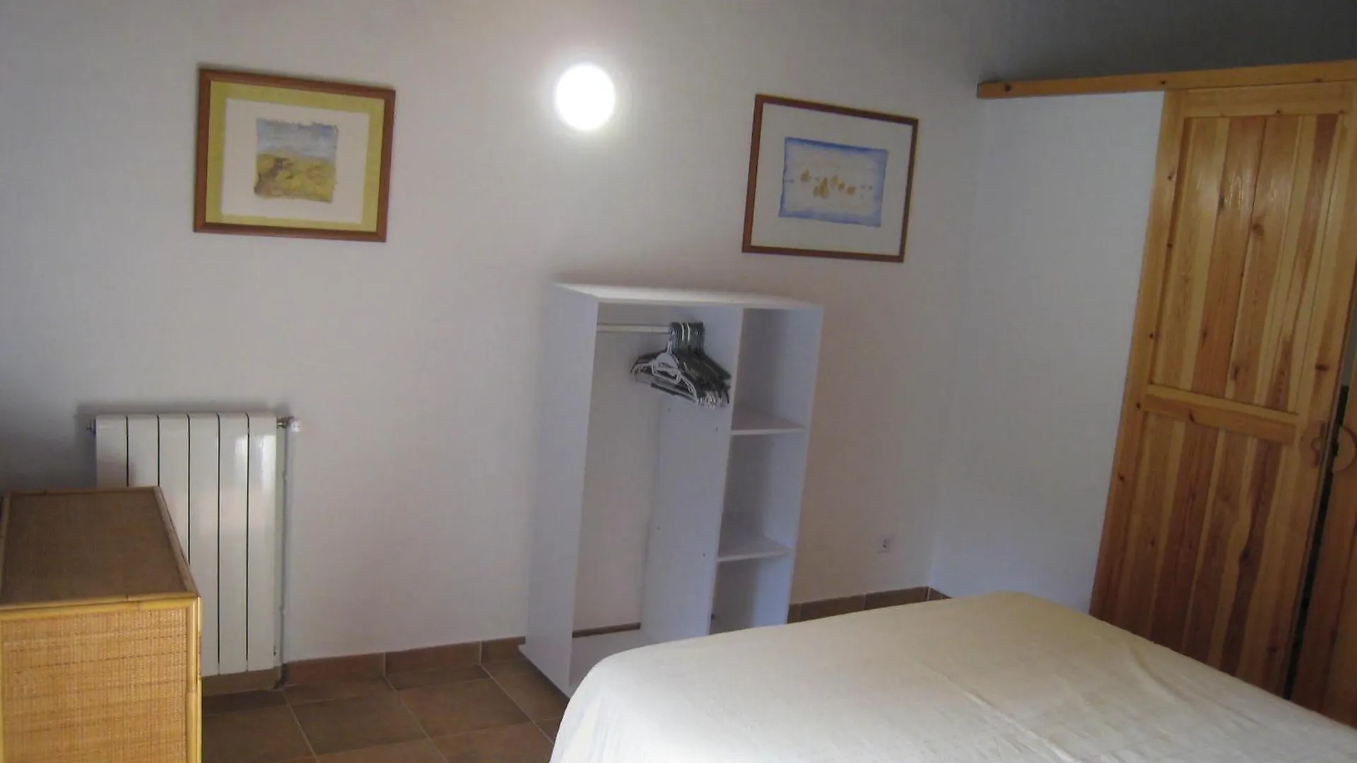 Apartamento Tranquilo En Masia Cerca De La Playa En L'Estartit - Es-323-53